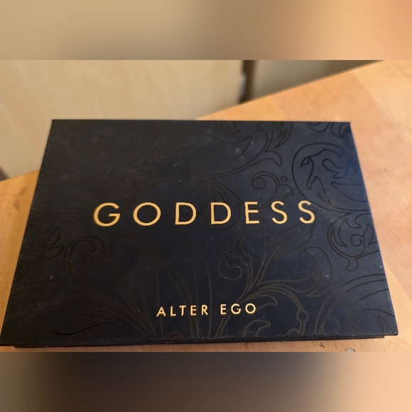 Alter Ego Goddess Eyeshadow Palette - - Picture 1 of 9